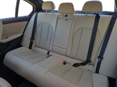 2023 BMW 3 Series 330i