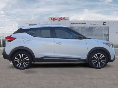 2019 Nissan Kicks SR