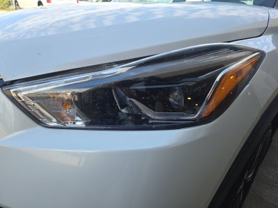 2019 Nissan Kicks SR