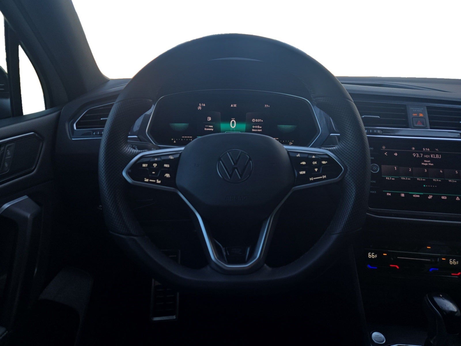 2022 Volkswagen Tiguan 2.0T SE R-Line Black