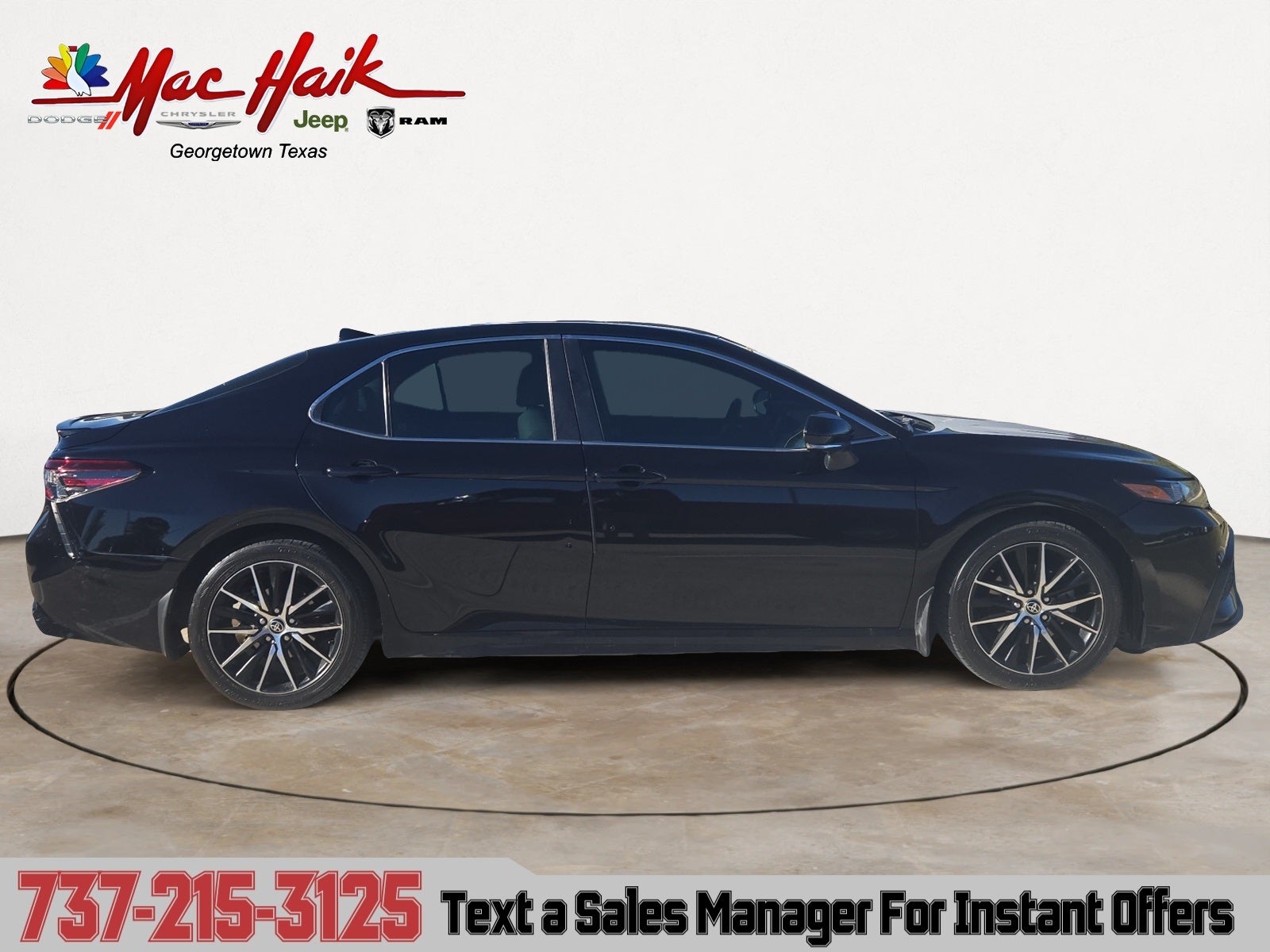 2022 Toyota Camry Hybrid SE