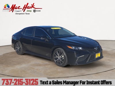 2022 Toyota Camry Hybrid SE