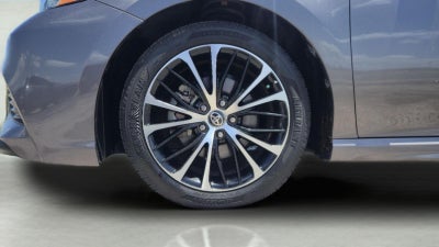 2020 Toyota Camry Hybrid SE