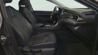 2020 Toyota Camry Hybrid SE
