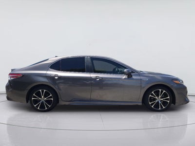 2020 Toyota Camry Hybrid SE