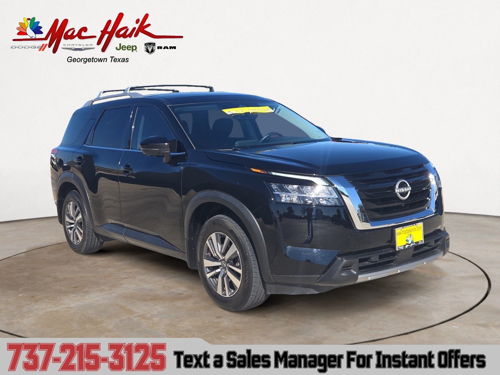 2024 Nissan Pathfinder SL