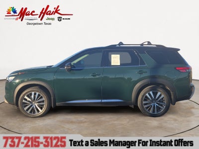 2022 Nissan Pathfinder Platinum