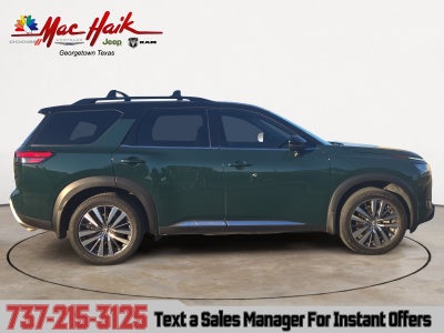 2022 Nissan Pathfinder Platinum