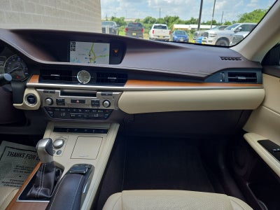 2017 Lexus ES 300h