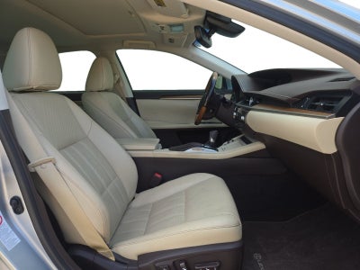 2017 Lexus ES 300h