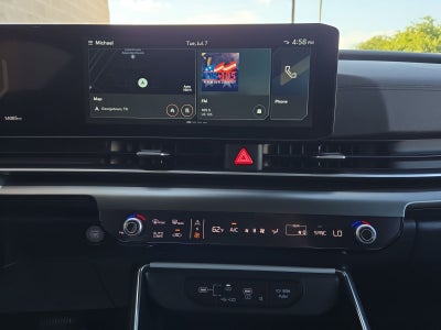 2025 Kia Carnival SX