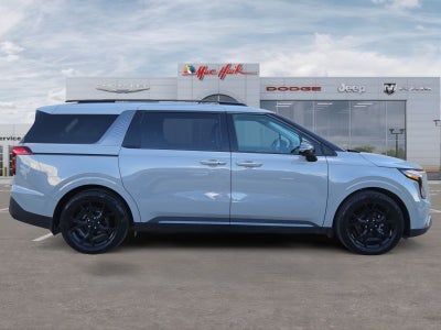2025 Kia Carnival SX
