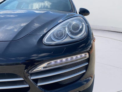 2014 Porsche Cayenne Platinum Edition