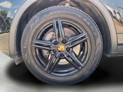 2014 Porsche Cayenne Platinum Edition