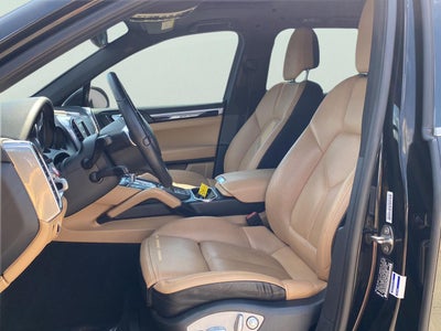 2014 Porsche Cayenne Platinum Edition