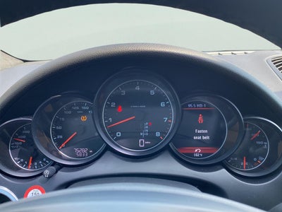 2014 Porsche Cayenne Platinum Edition