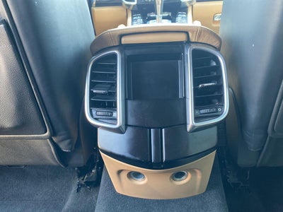 2014 Porsche Cayenne Platinum Edition