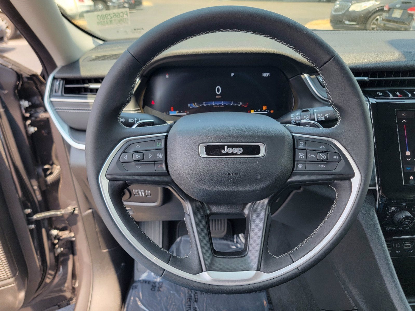 2023 Jeep Grand Cherokee Laredo X