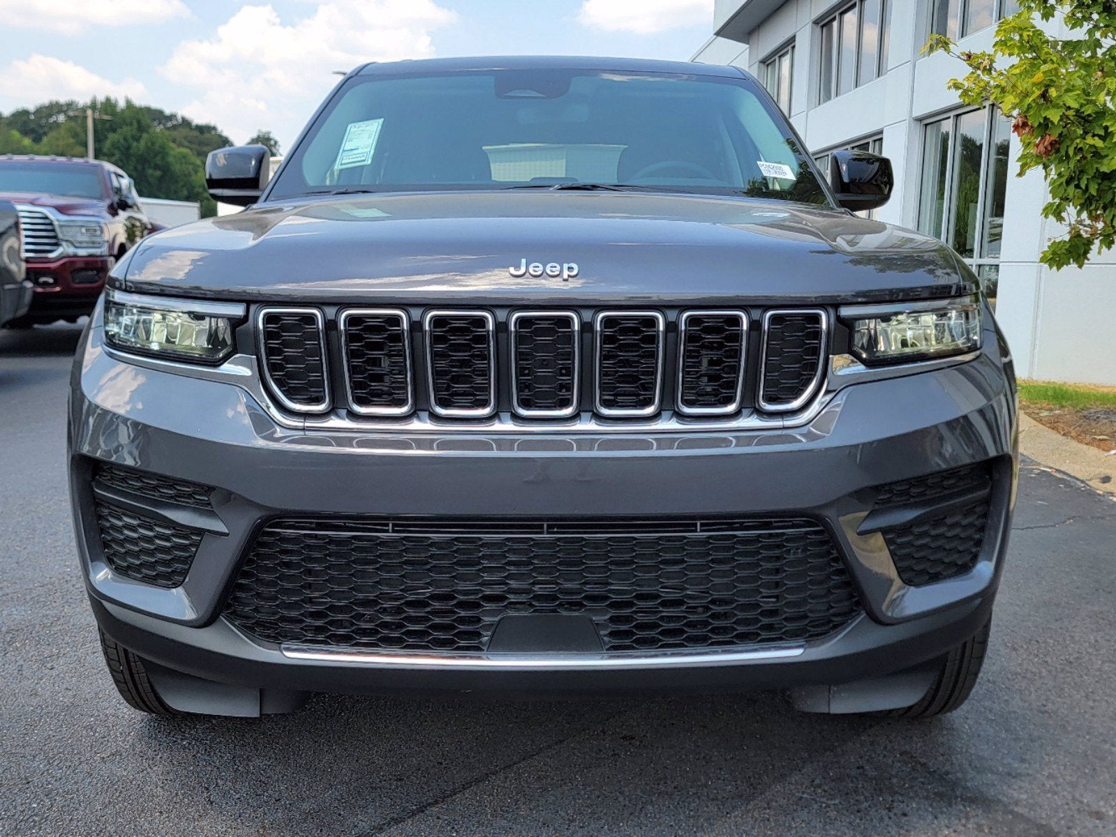 2023 Jeep Grand Cherokee Laredo X