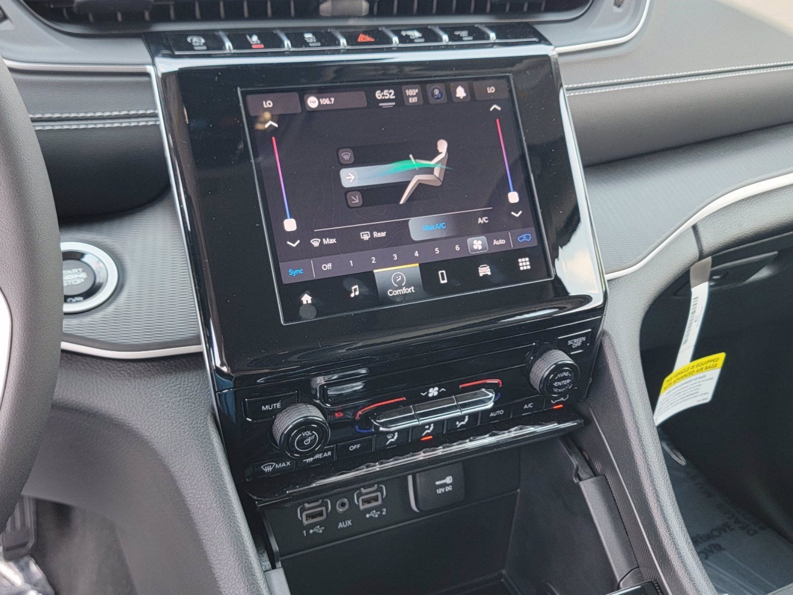 2023 Jeep Grand Cherokee Laredo X