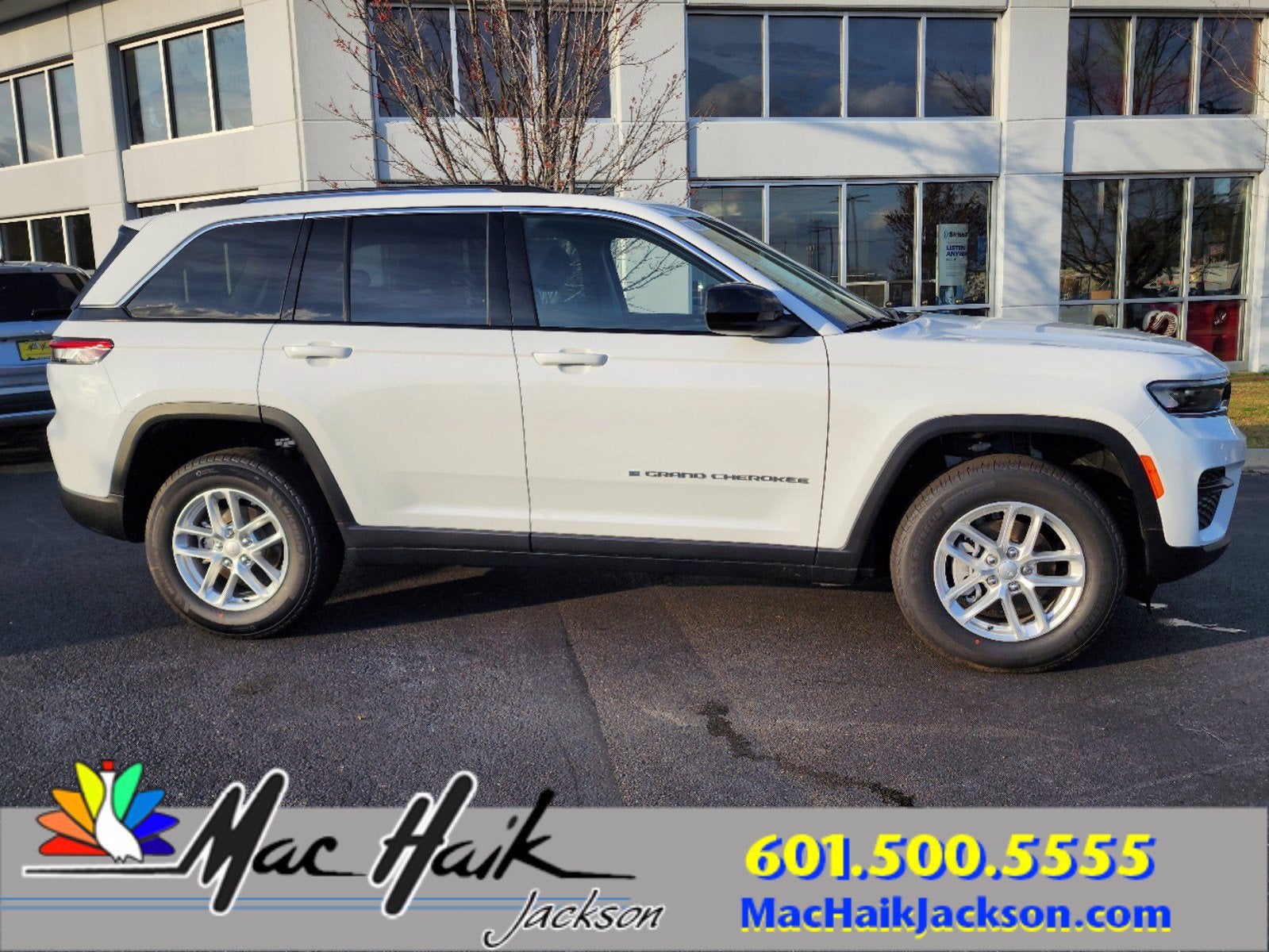 2023 Jeep Grand Cherokee Laredo