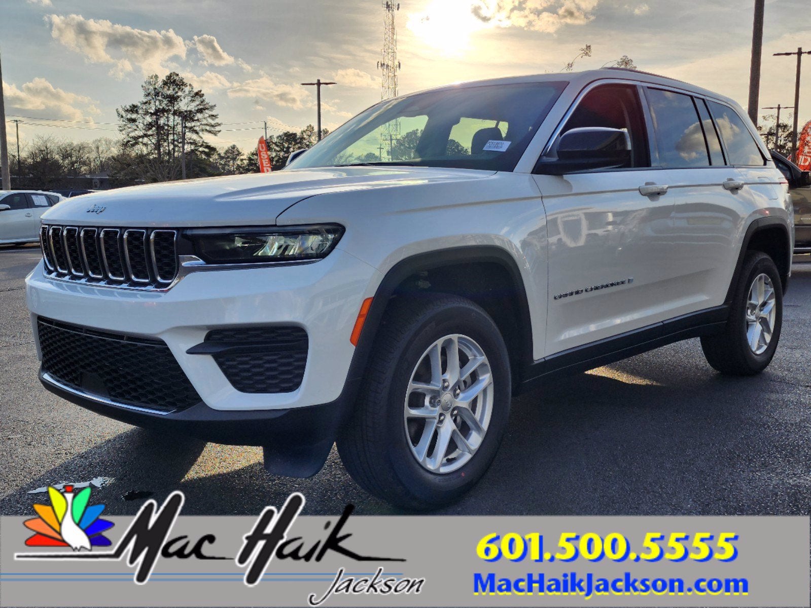 2023 Jeep Grand Cherokee Laredo