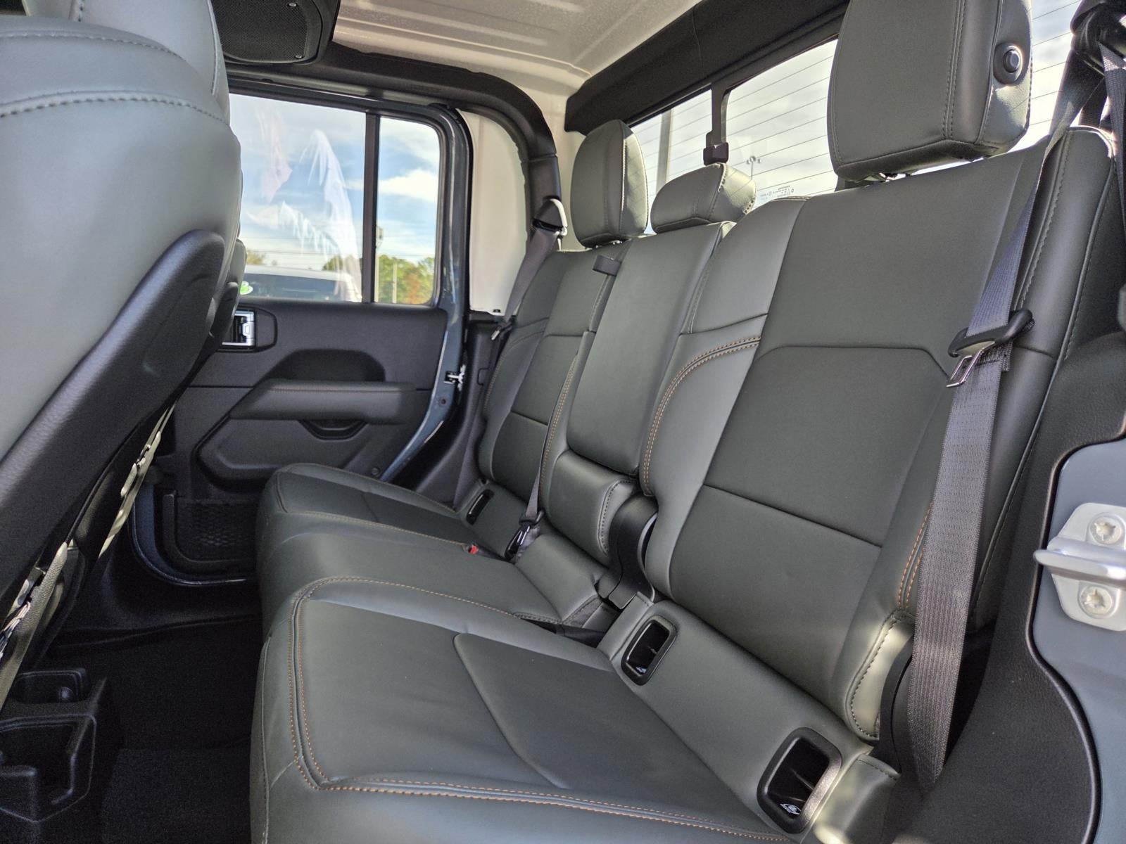 2026 Jeep Gladiator Mojave 4x4