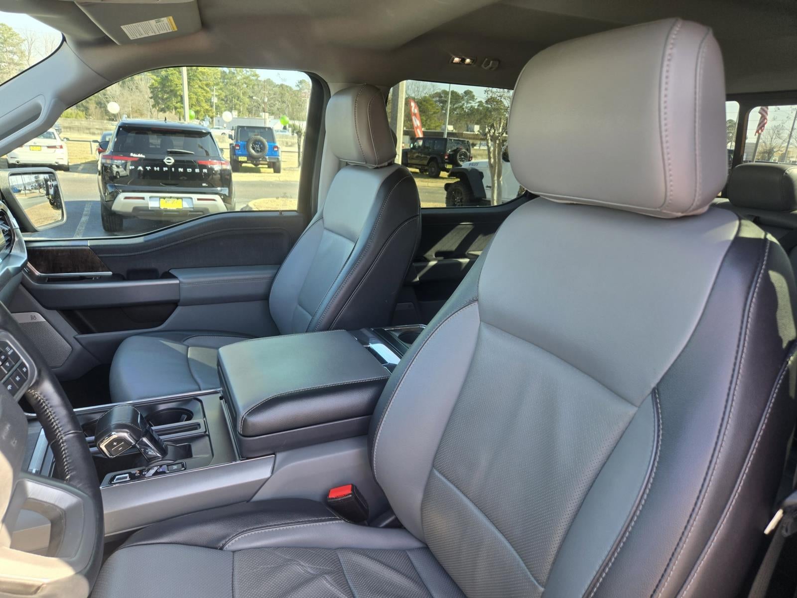 2022 Ford F-150 Base