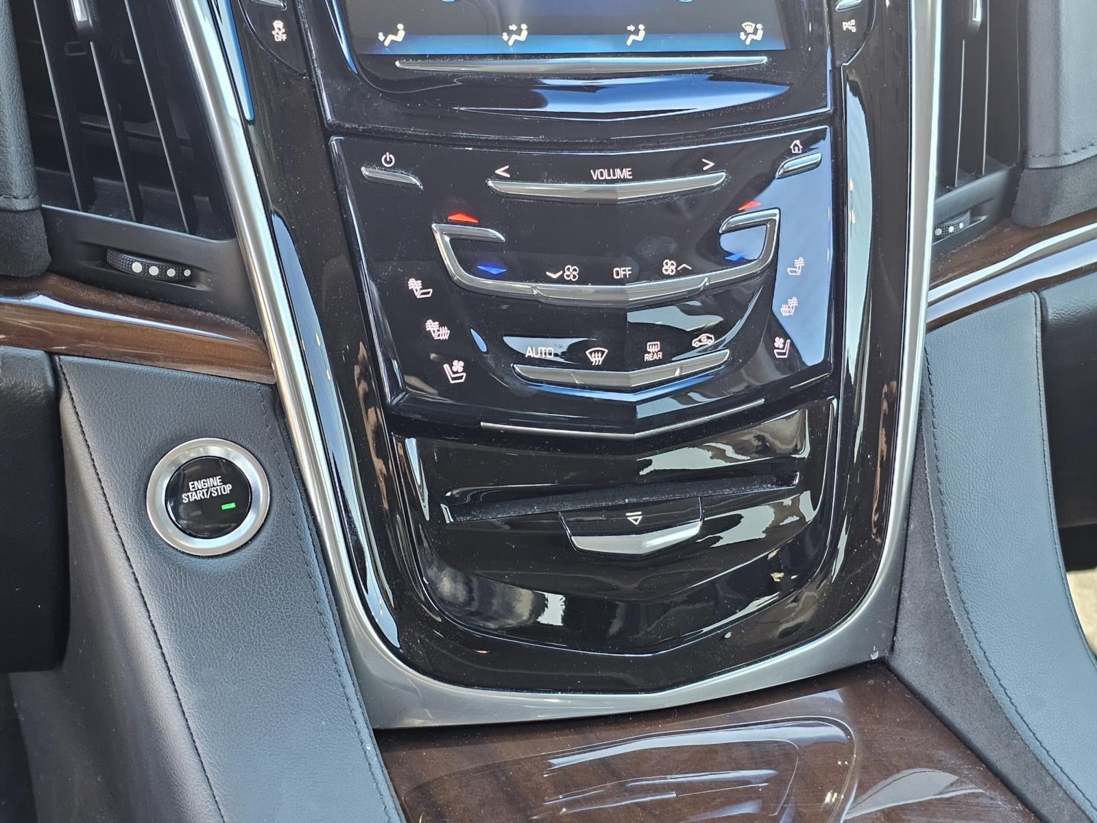 2020 Cadillac Escalade Luxury