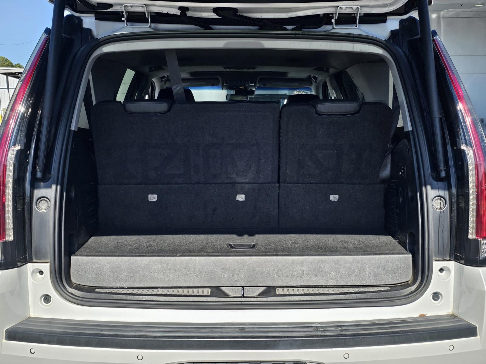 2020 Cadillac Escalade Luxury