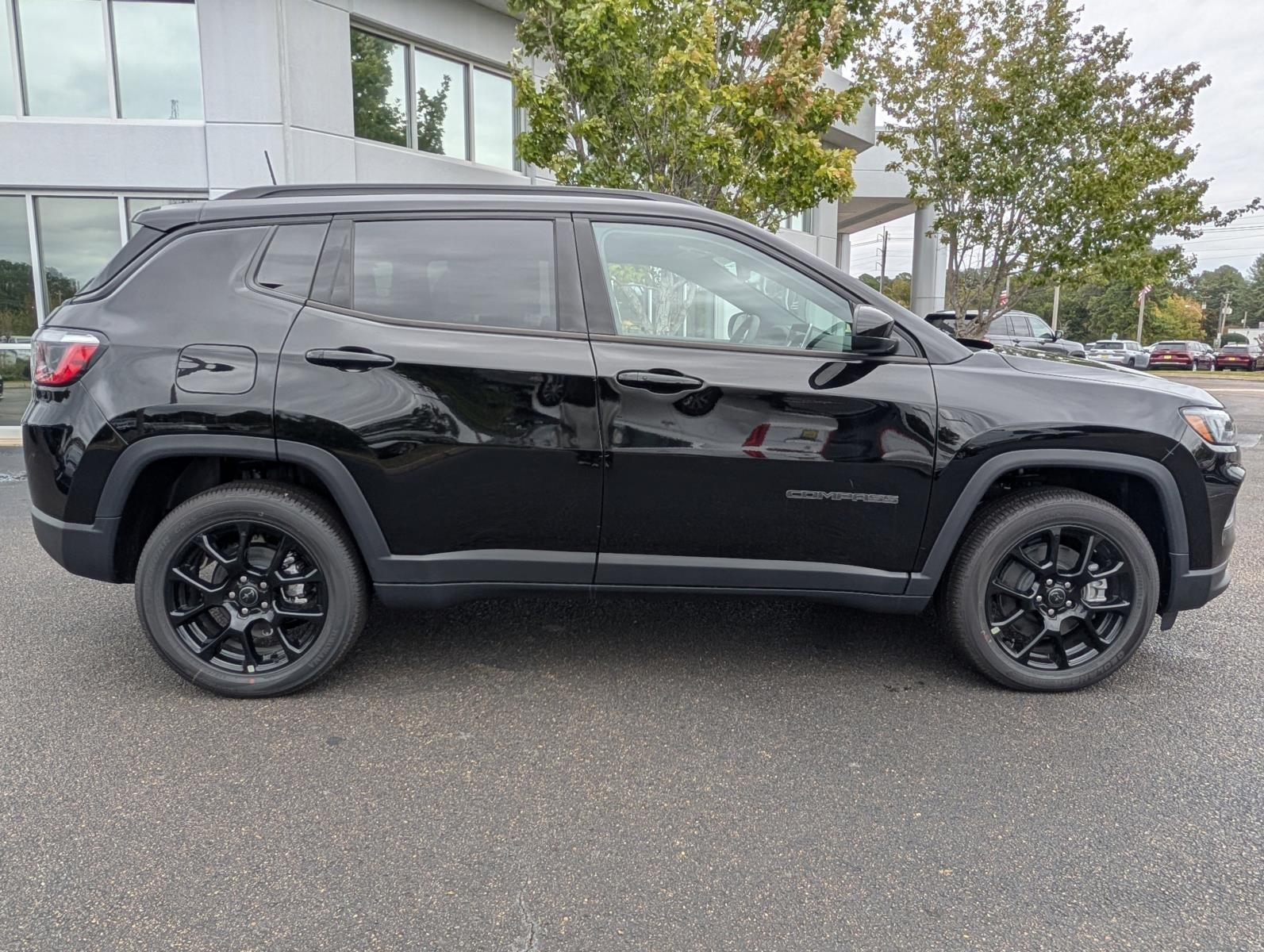 2026 Jeep Compass Latitude Altitude