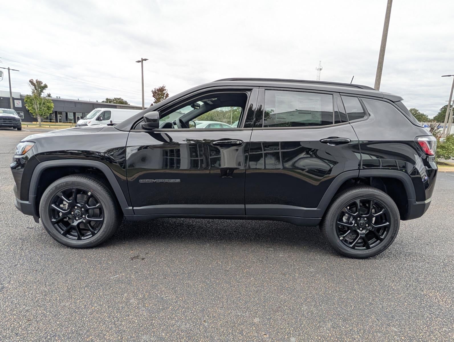2026 Jeep Compass Latitude Altitude