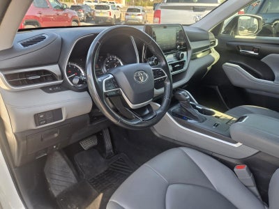 2022 Toyota Highlander XLE