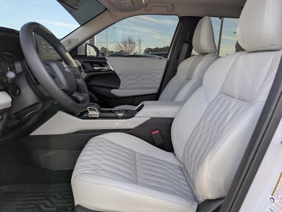 2025 Mitsubishi Outlander SEL