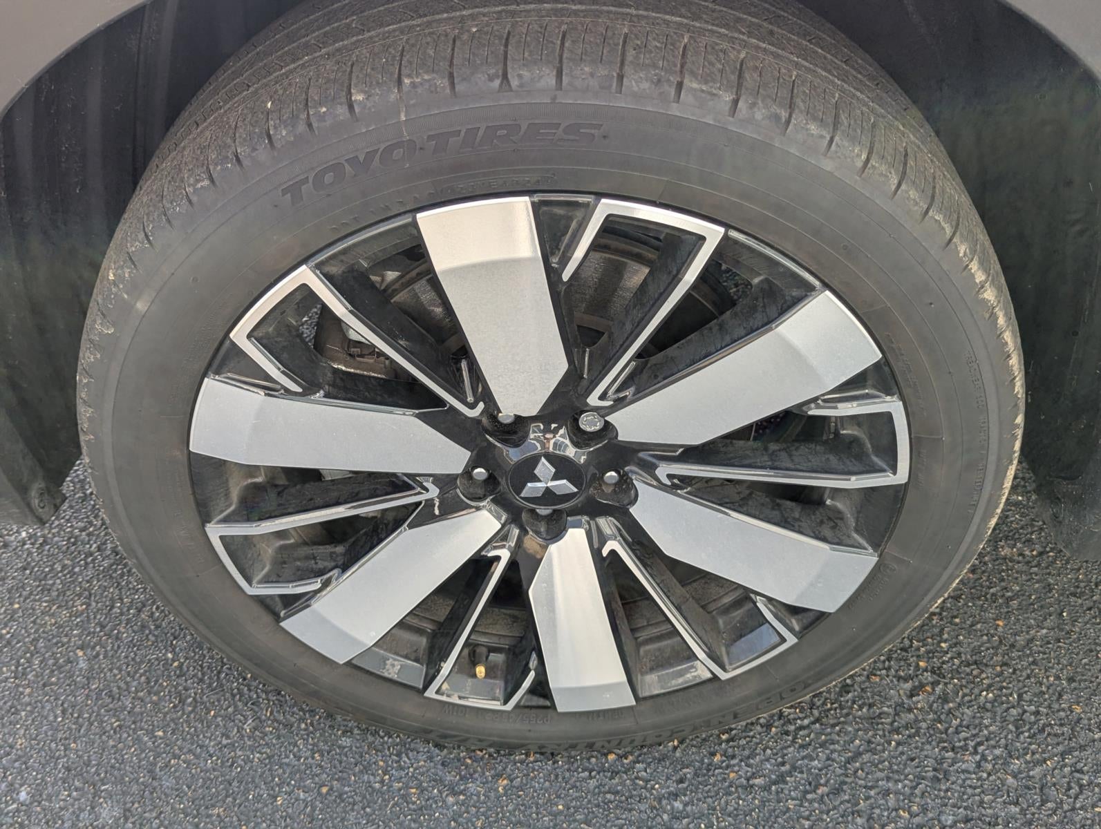 2025 Mitsubishi Outlander SEL