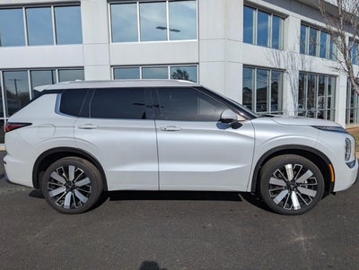 2025 Mitsubishi Outlander SEL