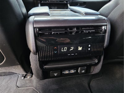 2023 Jeep Wagoneer BASE