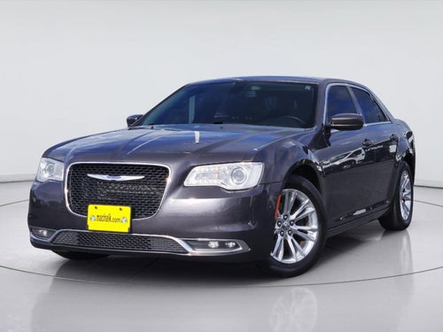 2018 Chrysler 300 Touring L