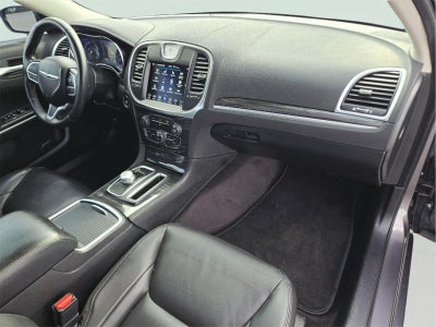 2018 Chrysler 300 Touring L