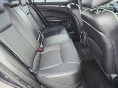 2018 Chrysler 300 Touring L
