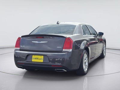 2018 Chrysler 300 Touring L