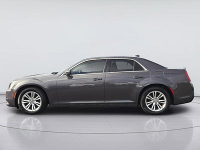 2018 Chrysler 300 Touring L