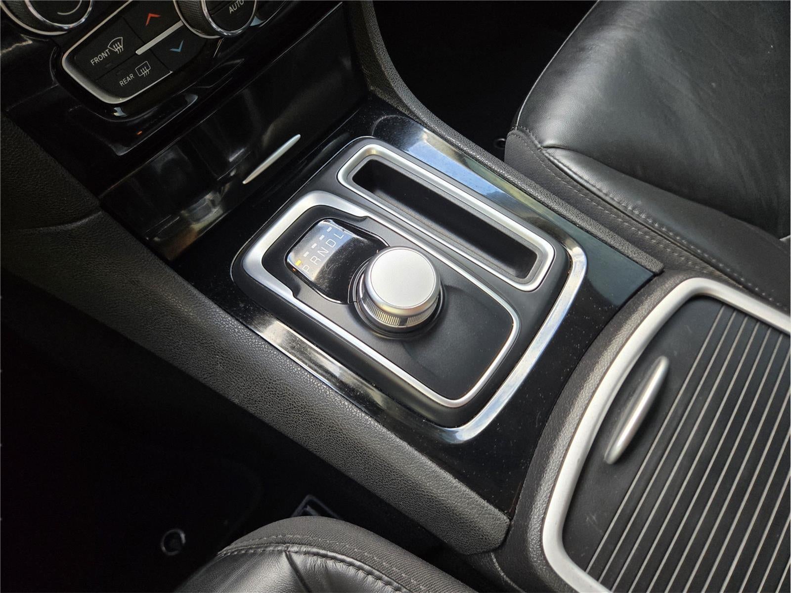 2023 Chrysler 300 Touring L
