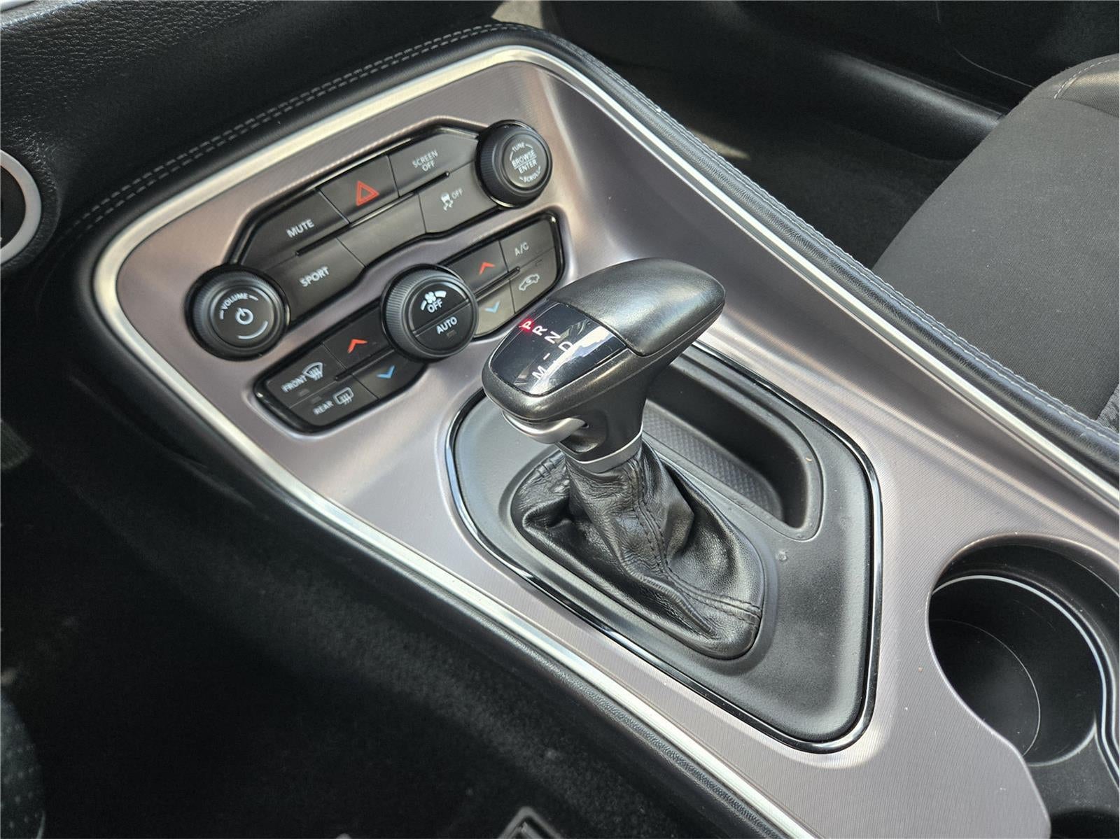 2021 Dodge CHALLENGER SXT
