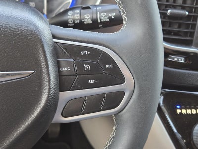 2022 Chrysler Voyager LX