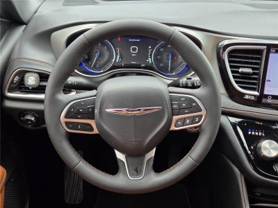 2024 Chrysler Pacifica Pinnacle