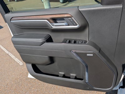 2026 Chevrolet Silverado 1500 Black Widow