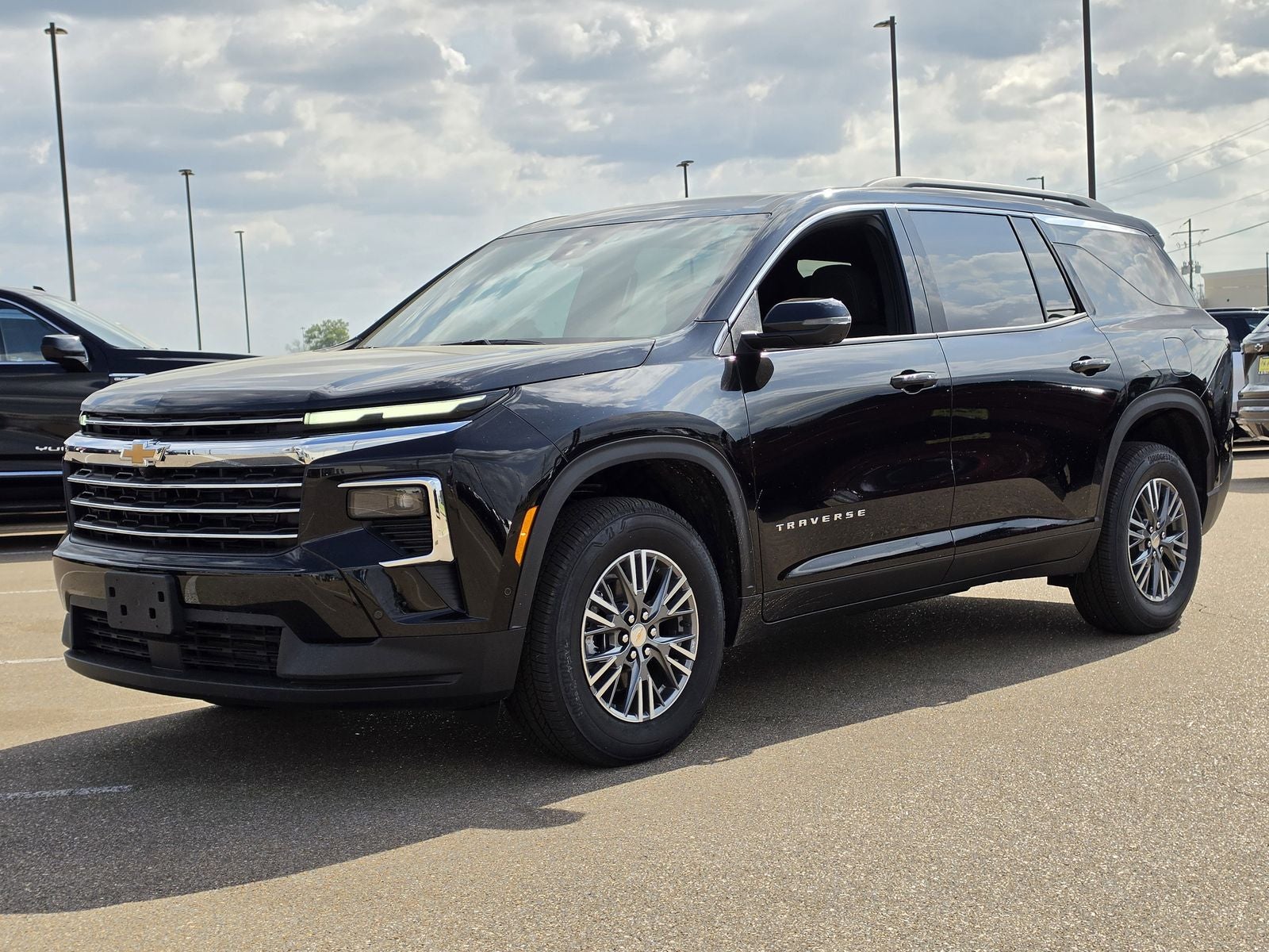 2026 Chevrolet Traverse FWD LT