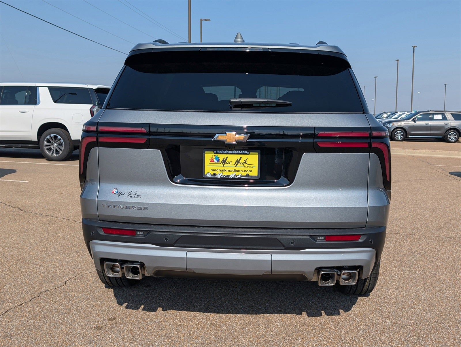 2026 Chevrolet Traverse FWD LT