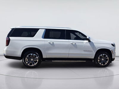 2025 Chevrolet Suburban LS